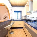 Charming House In With Jacuzzi Prázdninový dům